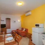Molo Mare Χβαρ