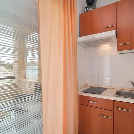 아파트먼츠 몰로 마레