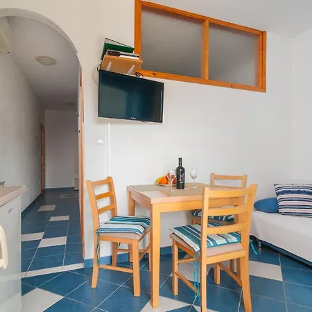 Molo Mare Διαμέρισμα Χβαρ