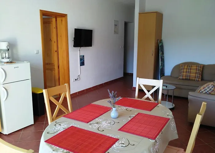 Molo Mare Apartman *